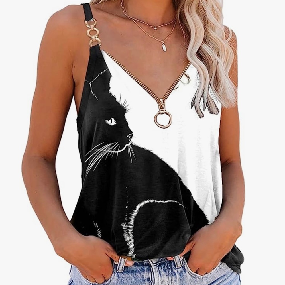 Fun cat print tank top with cute zipper. Size: Large